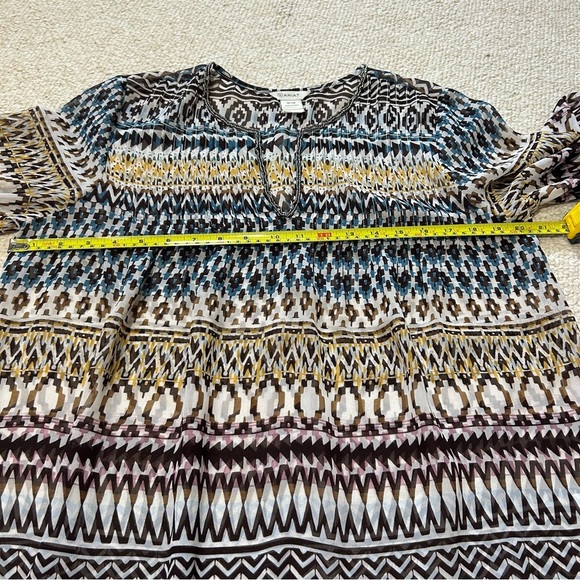 Ariat Women's Sheer V-Neck Aztec Print 3/4 Sleeve Tunic Blouse Size Medium - Picture 9 of 10